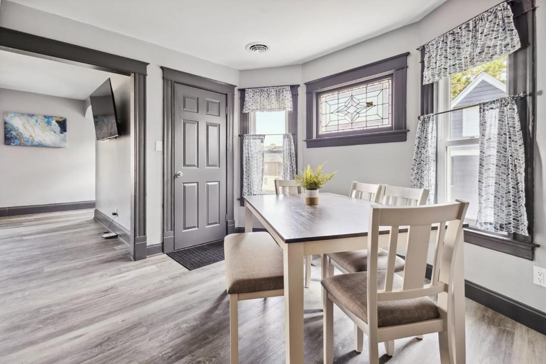 Spacious 6Br 2Ba Minutes For The Falls & Casino Niagarafälle Exterior foto